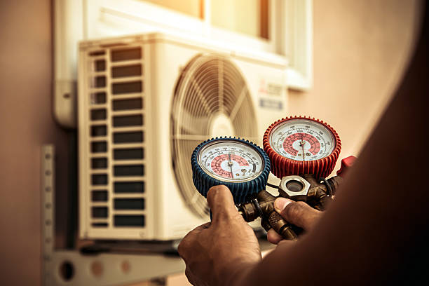 Professional Hvac technician working in Alborn, MN